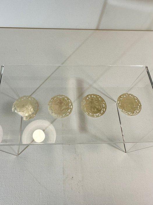 Antique - Kaartspel Carved mother-of pearl gaming counters -, Antiek en Kunst, Antiek | Overige Antiek