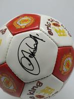 Manchester United - Eric Cantona Ball - With Signatures -, Verzamelen, Nieuw
