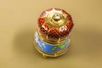 House of Faberge & Franklin Mint Keizerlijke muziekdozen, Antiek en Kunst