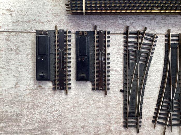 Fleischmann H0 - 40x6001, 2x6044L, 5x6044R 2x1700/2 - Voie, Hobby & Loisirs créatifs, Trains miniatures | HO