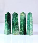 Figuur - Een set van vier groene jade stenen