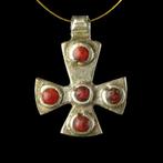 Middeleeuwen, kruisvaardersperiode Zilver Kruishanger met, Antiquités & Art