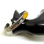 Oude armband in bangle-stijl met cabochon van Baltisch, Antiek en Kunst