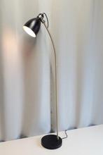 Zwarte vloerlamp in retrostijl - Lampadaire - Métal, Antiek en Kunst