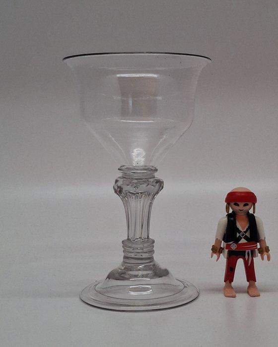 Champagneglas - Pedestal Champagneglas c1745 - Loodglas -, Antiek en Kunst, Antiek | Glaswerk en Kristal