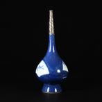 Récipient - Porcelaine - 1650-1700 - Aspersoir bleu poudré