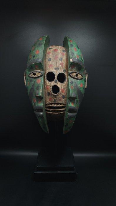 prachtig masker - kongo - Congo, Democratische Republiek, Antiek en Kunst, Kunst | Niet-Westerse kunst