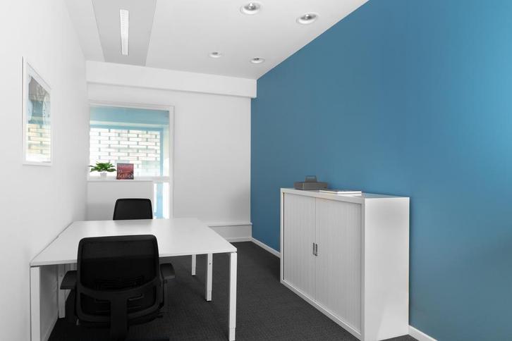 Kantoorruimte voor 1 in Central Station, Zakelijke goederen, Bedrijfs Onroerend goed