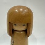 sculptuur, Kokeshi dolls,Author: Usaburo, hand-carved -