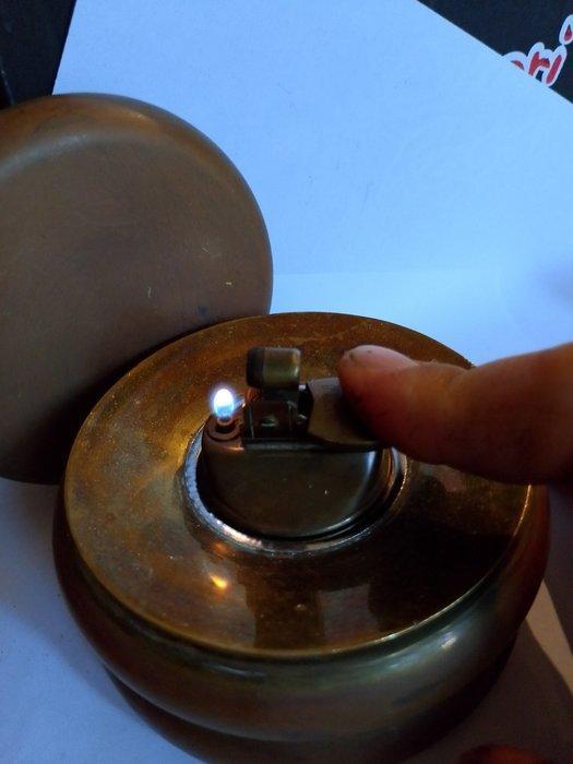 Blitz - Zonder Minimumprijs - Tafelaansteker - Messing, Verzamelen, Rookartikelen, Aanstekers en Luciferdoosjes