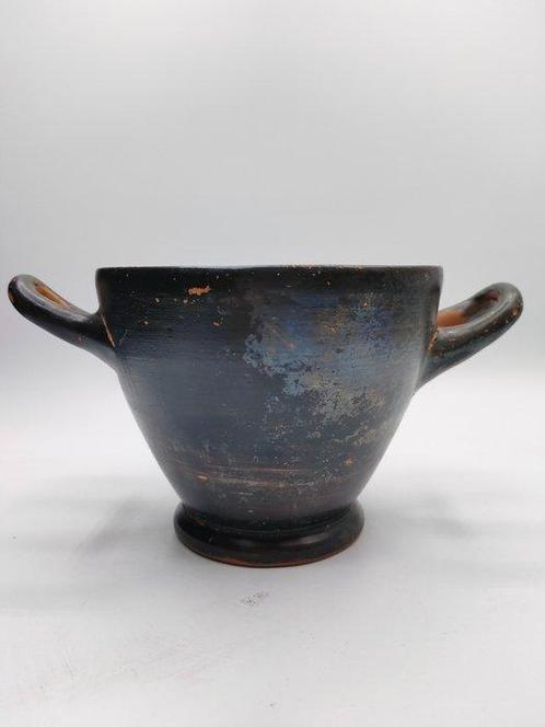 Grec ancien, Grande-Grèce Skyphos en céramique des Pouilles, Verzamelen, Mineralen en Fossielen