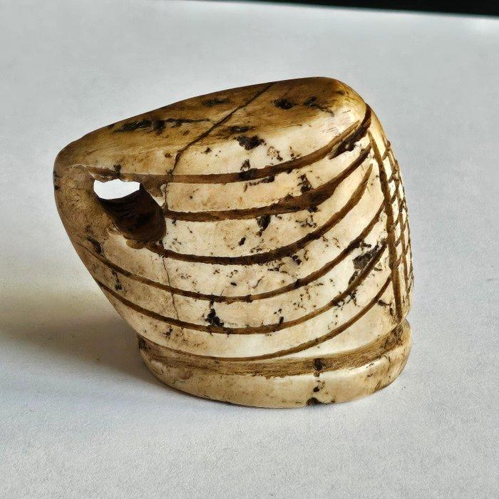 Aziatisch of Grieks Marmer Godheid op mythisch gevleugeld, Antiek en Kunst, Antiek | Overige Antiek