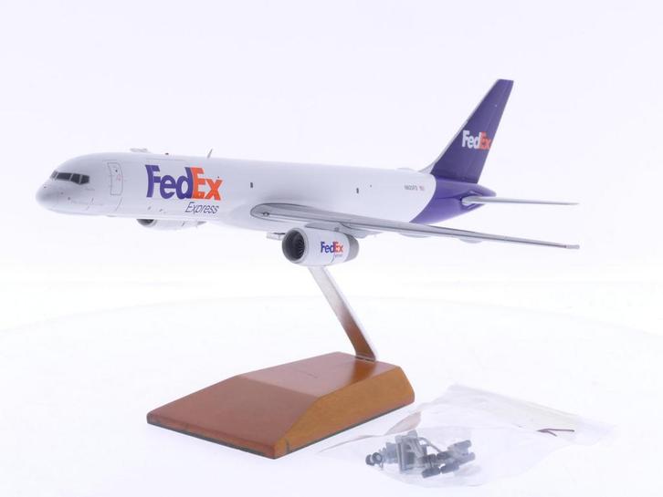 Schaal 1:200 Gemini Jets  G2FDX655 FedEx B757-200F Reg.Nr..., Hobby en Vrije tijd, Modelbouw | Vliegtuigen en Helikopters, Zo goed als nieuw
