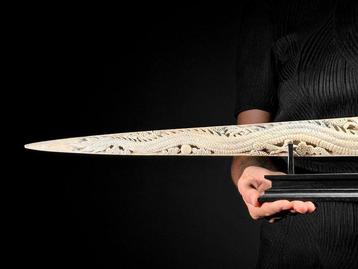 PAS DE PRIX DE RÉSERVE - Superbe défense de poisson-sabre