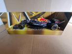 Bburago 1:24 - Modelauto (4) - Red Bull Racing, Hobby en Vrije tijd, Nieuw