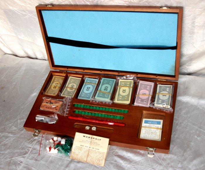 Bordspel - Monopoly edicion de Lujo - Hout, Antiek en Kunst, Antiek | Overige Antiek