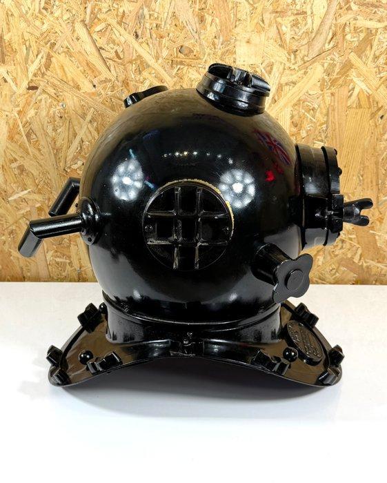 Duikhelm - XXL U.S NAVY Diving Helmet Mark V - Messing,, Antiek en Kunst, Kunst | Designobjecten
