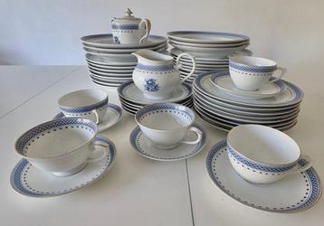 Vista Alegre - Service de table (46) - Porcelaine - MODÈLE