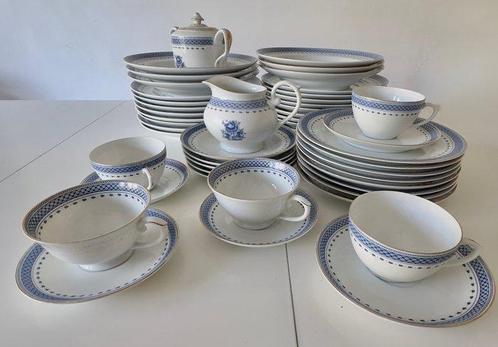 Vista Alegre - Service de table (46) - Porcelaine - MODÈLE, Antiek en Kunst, Antiek | Meubels | Tafels