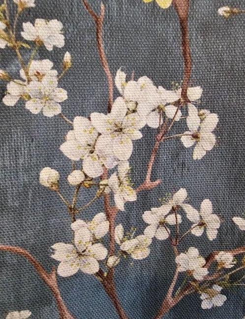Exclusieve bloemenstof met amandelbloesem, suikerpapier -, Antiek en Kunst, Antiek | Tapijten, Tafelkleden en Textiel