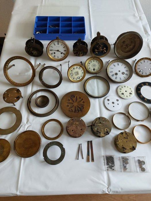 Klokonderdelen - Metaal en glas - 1960-1970 - Franse pendule, Antiek en Kunst, Antiek | Klokken