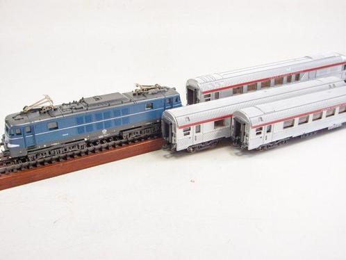 Lima H0 - 10 9710 - Convoi - Coffret TEE 4 pièces avec, Hobby & Loisirs créatifs, Trains miniatures | HO