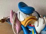 Donald Duck in his hammock - 40 cm - 1 Statue - Heissner, Collections, Disney