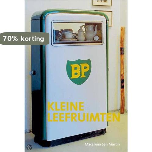 Kleine Leefruimten 9789057649516 M. San Martin, Boeken, Kunst en Cultuur | Beeldend, Zo goed als nieuw, Verzenden