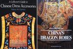 2 Books - A Collectors Guide to Chinese Dress Accessories +, Antiquités & Art