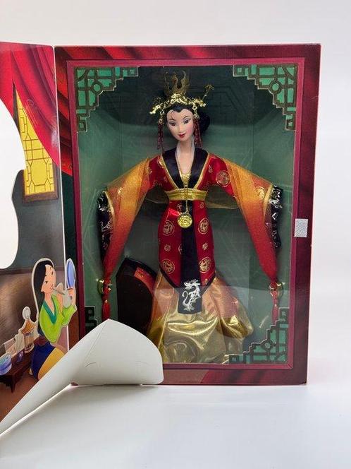 Mattel  - Barbiepop Disney Mulan Film Premiere Edition, Antiek en Kunst, Antiek | Speelgoed