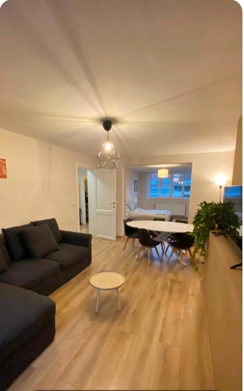 Appartement aan Avenue Brugmann, Forest, Immo, Appartementen en Studio's te huur, 50 m² of meer