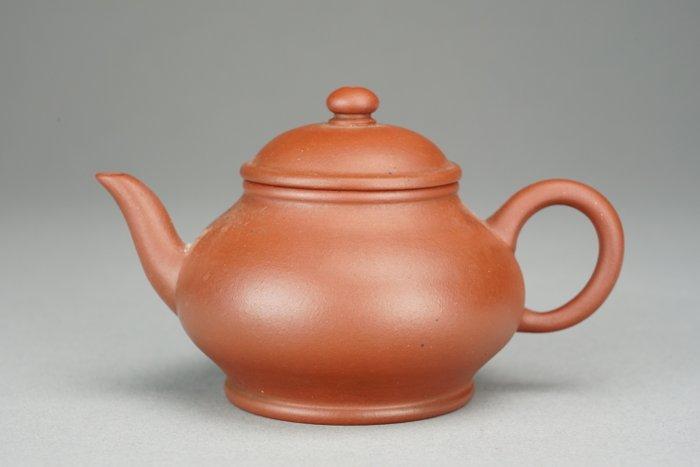 Shuiping  - Yixing Teapot -  by  (Yn Gng) -, Antiek en Kunst, Antiek | Overige Antiek