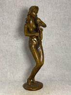 Statue, Vrouw met saxofoon - 46.5 cm - Bronze