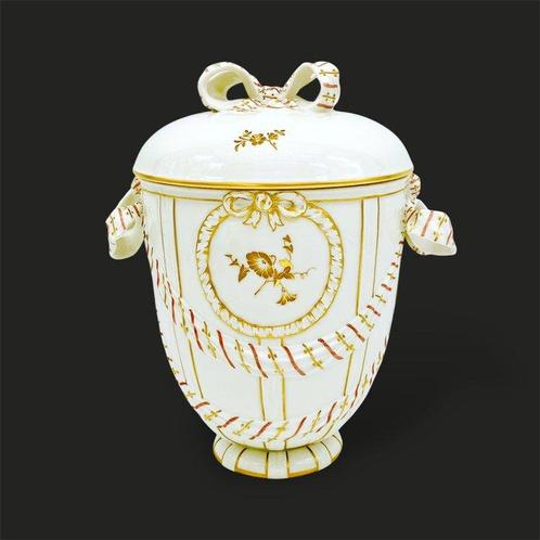 KPM - Vaas -  Bandschleifen-Potpourri Vaasje  - Porselein, Antiek en Kunst, Antiek | Glaswerk en Kristal