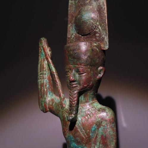 Oud-Egyptisch Brons Beeldhouwwerk van de god Min. Late, Verzamelen, Mineralen en Fossielen