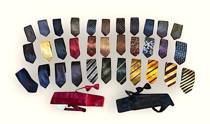 Themacollectie - das - Visconti, Etro, Givenchy, Giorgio, Antiek en Kunst, Antiek | Speelgoed