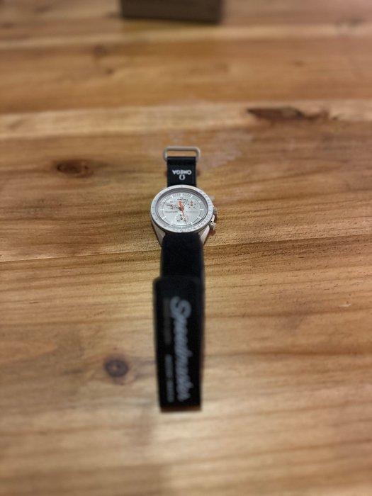 Omega x Swatch - Speedmaster - Zonder minimumprijs - VEB500S, Bijoux, Sacs & Beauté, Montres | Hommes