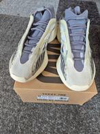 Yeezy X Adidas - Sneakers - Maat: EU 43.5, Nieuw