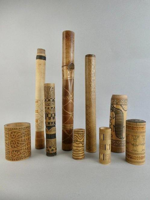 Des récipients en bambou et une pipe en tabac - Batak,, Antiek en Kunst, Kunst | Niet-Westerse kunst