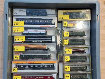 Matériel échelle N 1/160 locomotives, wagons, coffrets, ... beschikbaar voor biedingen