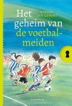 Het geheim van de voetbalmeiden 9789025882846, Boeken, Verzenden, Zo goed als nieuw, Gerard van Gemert