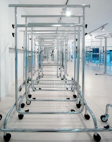 *TIP*  3 x basic XXL kledingrek op wielen  incl garantie DR beschikbaar voor biedingen