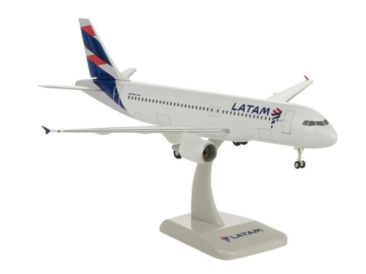Schaal 1:200 Hogan Wings HG10758 Airbus A320-200 LATAM Ai..., Hobby en Vrije tijd, Modelbouw | Vliegtuigen en Helikopters, Nieuw