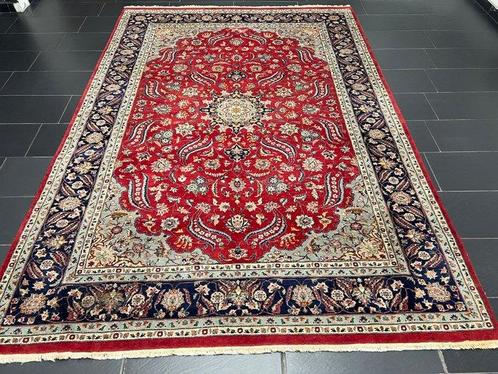 Isphahan - Tapijt - 310 cm - 215 cm, Huis en Inrichting, Stoffering | Tapijten en Vloerkleden