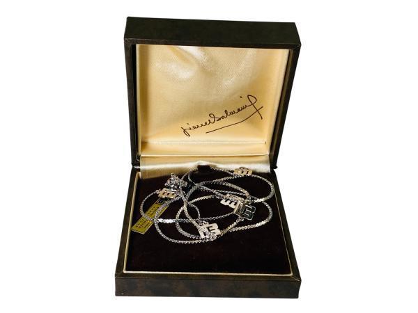 Veiling - Pierre Balmain | Vintage Zilverkleurige Logo Ketti, Bijoux, Sacs & Beauté, Colliers