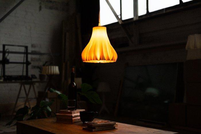 Michael Jasinski - Plafondlamp - H1L - Biopolymeer, Antiek en Kunst, Kunst | Designobjecten