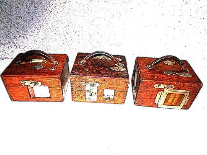 Taubenuhren (3) - Hout - 1960-1970 - Meetapparatuur /, Antiek en Kunst, Curiosa en Brocante