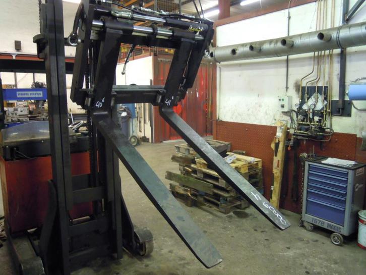 Forklift Attachment Vorkversteller, Zakelijke goederen, Machines en Bouw | Heftrucks en Intern transport, Overige aandrijving