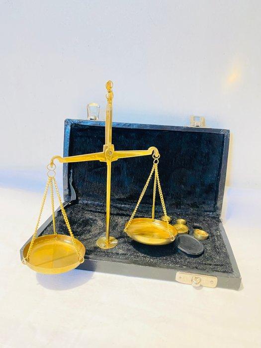 Balans of weegschaal - Messing - de precisie, Antiek en Kunst, Curiosa en Brocante