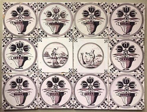 Carreau (12) - Un champ de tuiles - vases de fleurs et, Antiek en Kunst, Antiek | Glaswerk en Kristal